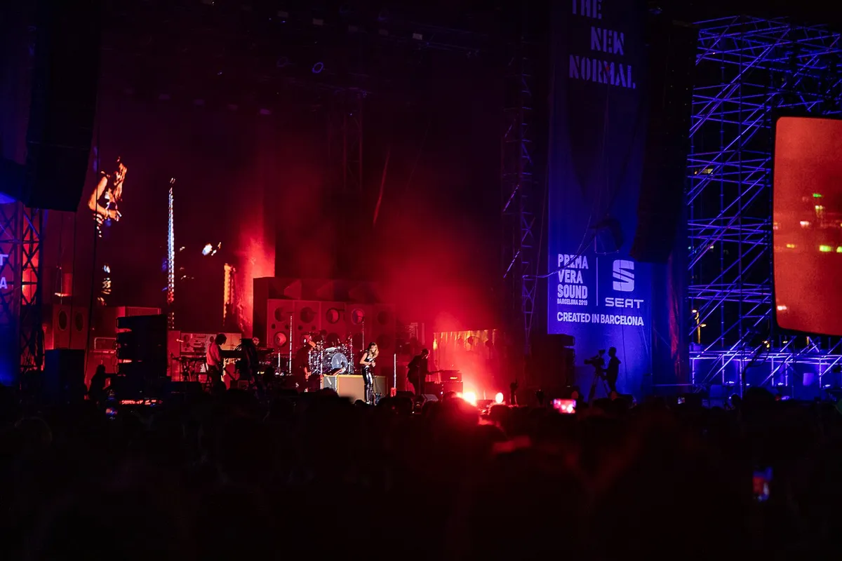 Miley Cyrus on stage