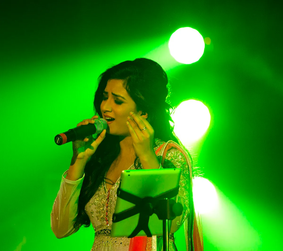 Shreya at concert