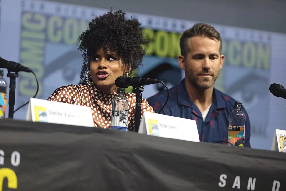 Zazie Beetz Ryan Reynolds