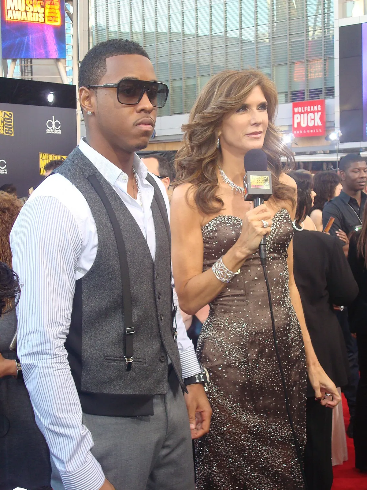 Julie Moran with Jeremih