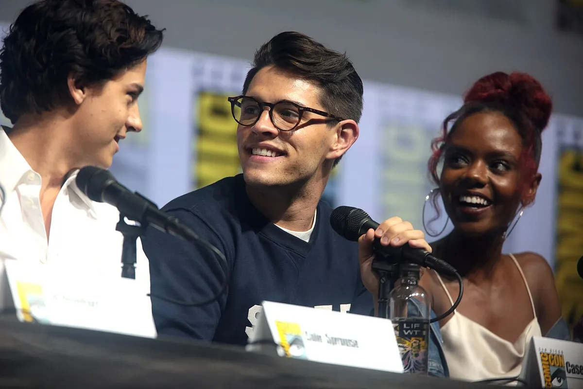 Cole Sprouse Casey Cott Ashleigh Murray