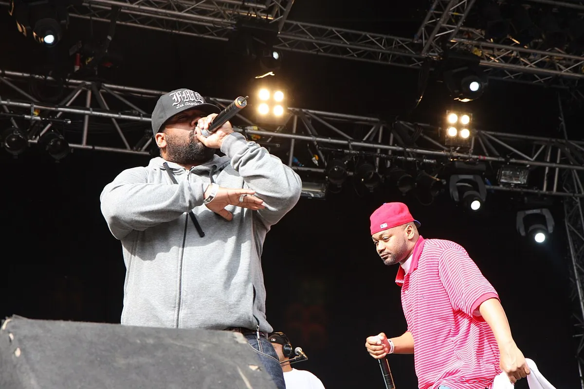 Raekwon Ghostface Killah performing live
